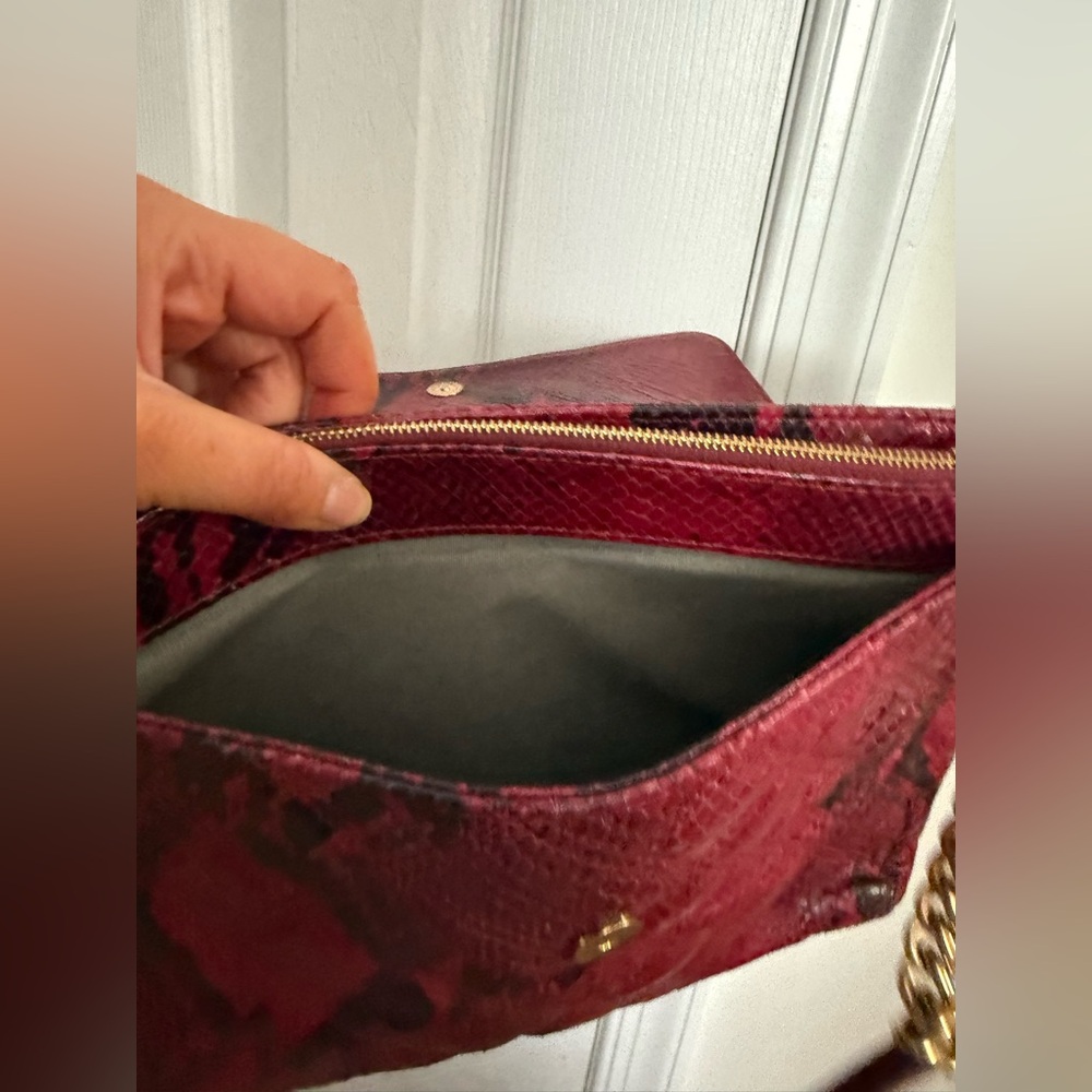 Marc Jacob’s Phython Quilted Leather and Gold Elegant Red Quilted Shoulder Bag - Picture 6 of 11
